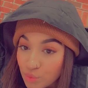 Meet your Posher, Shannon